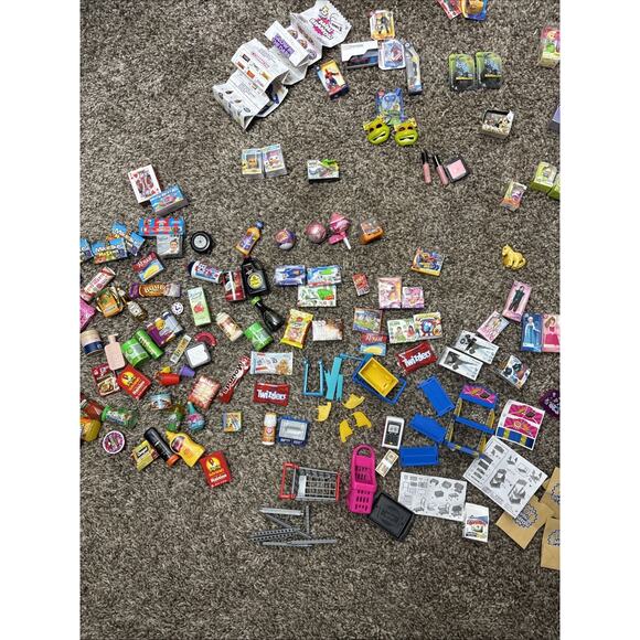 Lot Of Zuru Mini Brands Disney Animator Pantry Star Wars Turtles Grocery Display - Picture 4 of 16